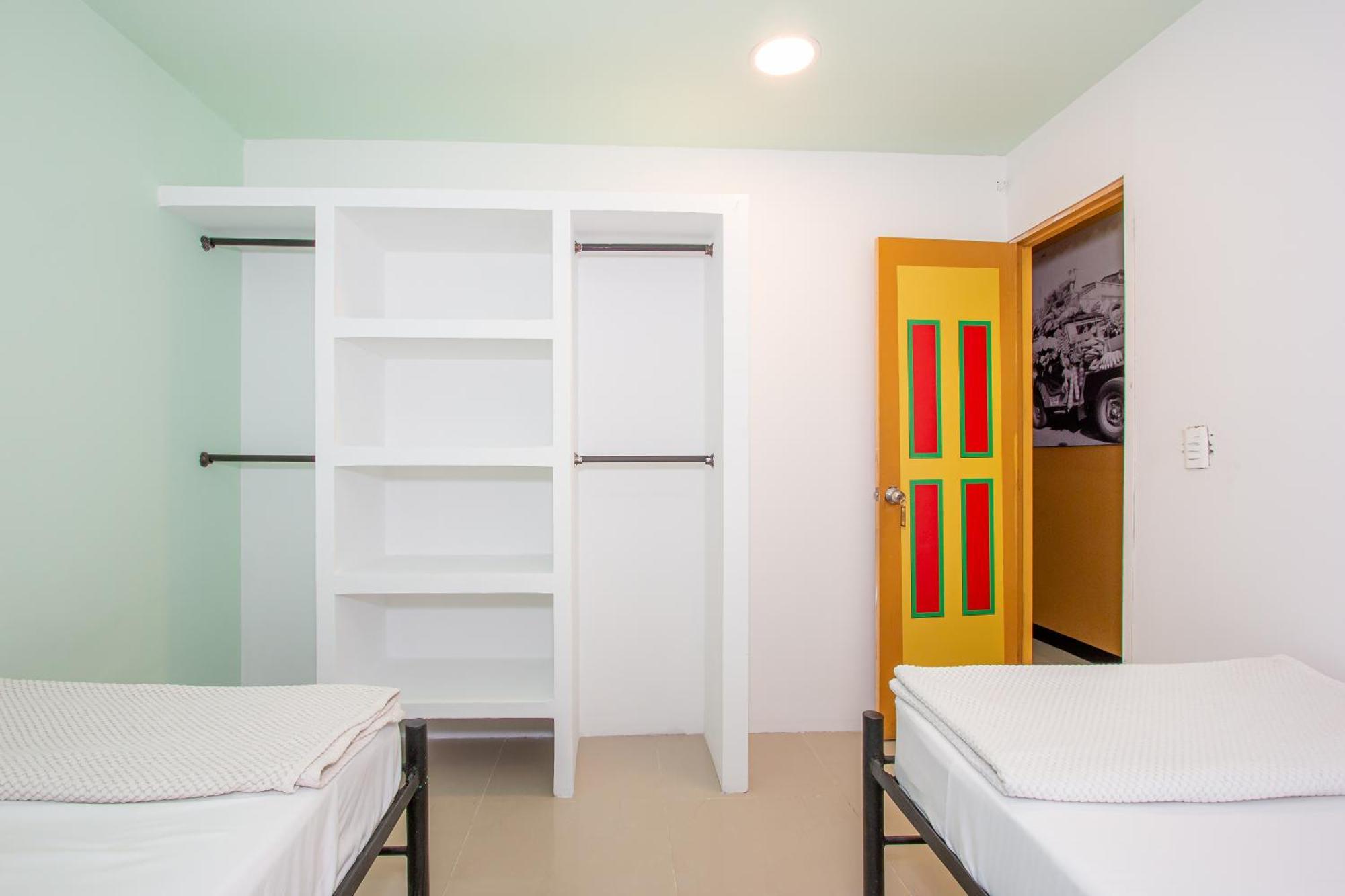 Parceros Med Hostel Medellín Buitenkant foto