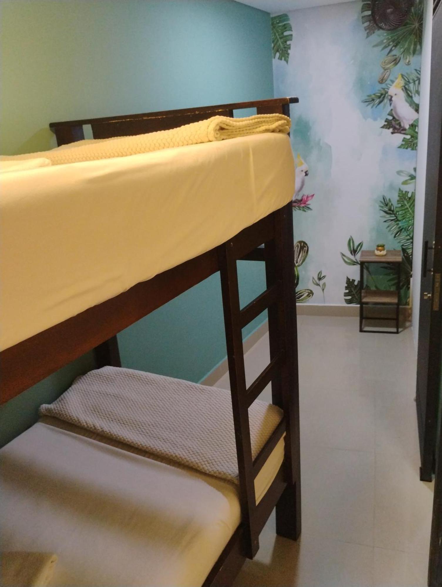 Parceros Med Hostel Medellín Buitenkant foto
